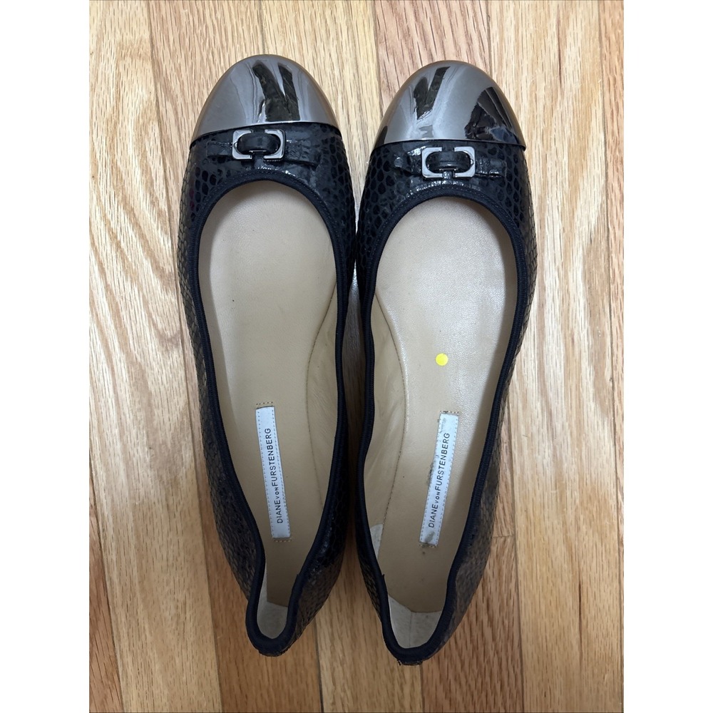 Diane Von Furstenberg Women's Snake Print Buckle Ballet Flats Size 10‎